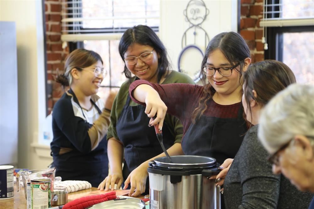  Students Cooking with Instant Pot